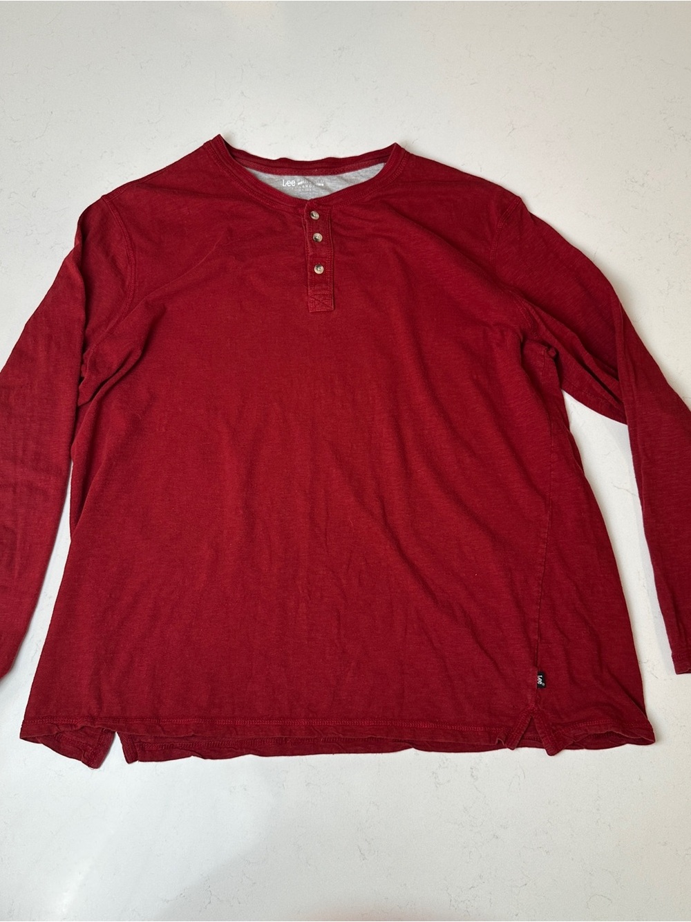 Lee Men’s Long-Sleeve Henley Shirt in Burgundy Red